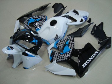 Honda CBR 600 RR 2005-2006 - Matt Schwarz mit rotem Aufkleber